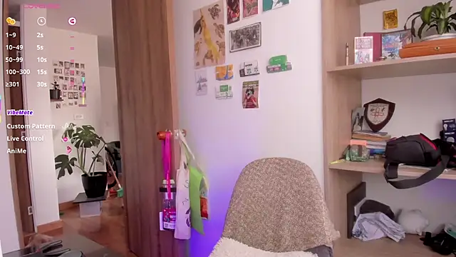 linda_giggle – Naživo chatovacia miestnosť