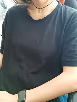 חדר צ'אט בשידור חי של Aashikalaa