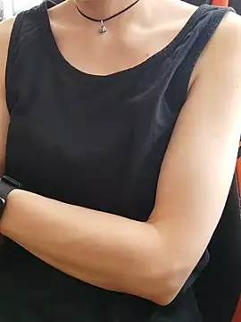 Chat ao vivo de Aashikalaa