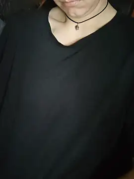 Sala de chat en directo de Aashikalaa