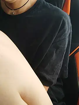 Chat soba uživo modela Aashikalaa