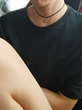 Aashikalaa Ruang Obrolan Langsung