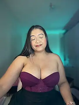 غرفة دردشة cami_ortiz__ المباشرة