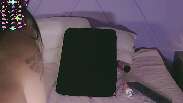 Chat soba uživo modela emmajohnss