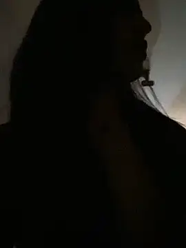 DaphneUwu Adlı Modelin Canlı Sohbet Odası