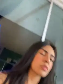 Sala de chat ao vivo de DaphneUwu