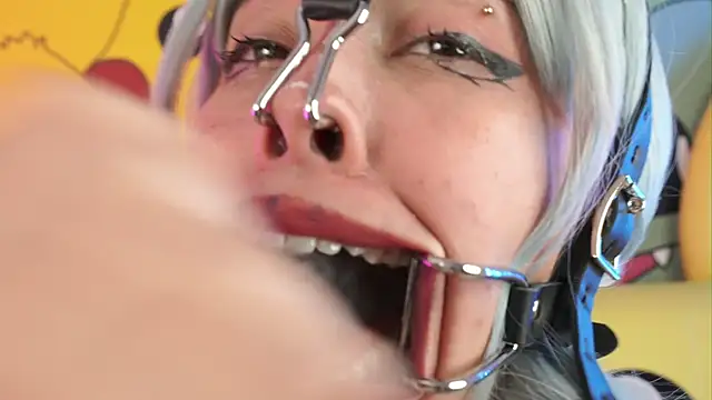 חדר צ'אט בשידור חי של miss__maria