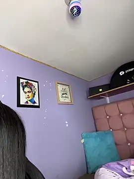 غرفة دردشة charlotte_stevenss_ المباشرة