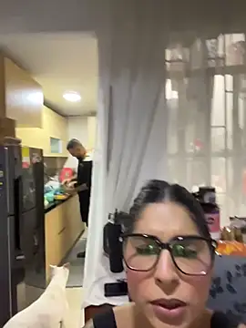 charlotte_stevenss_'s Live Chat Room