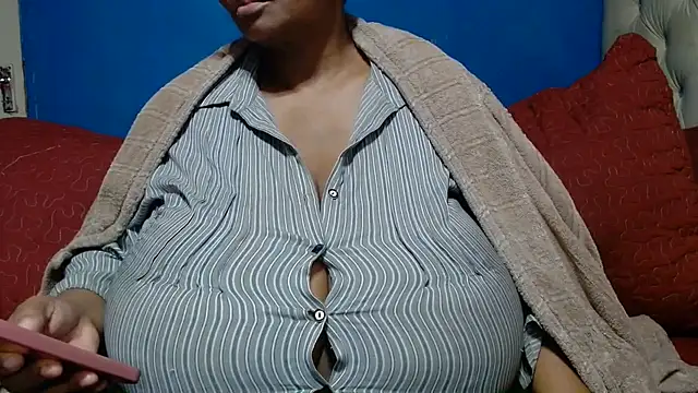 CUTEFIRMMELONSS Cameră chat live