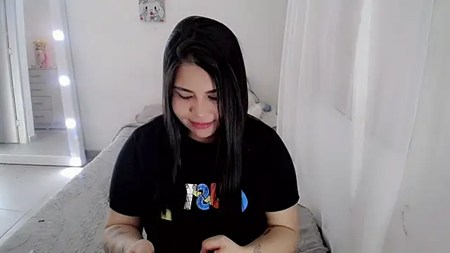 Youlittlepervertt_ Cameră chat live