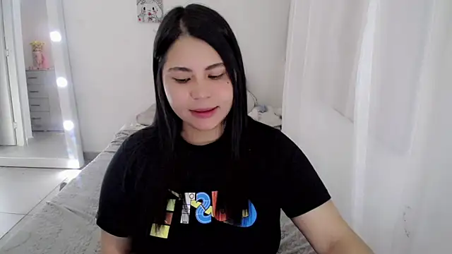 Živá chatovací místnost Youlittlepervertt_