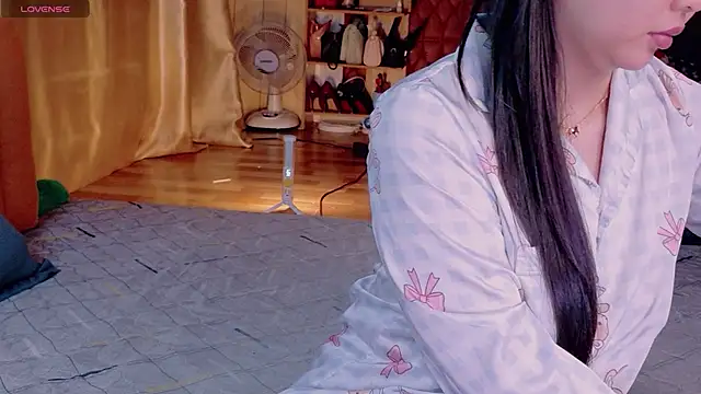 Angel-feel-love чат на живо