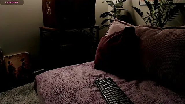 Kira_Reign লাইভ চ্যাট রুম