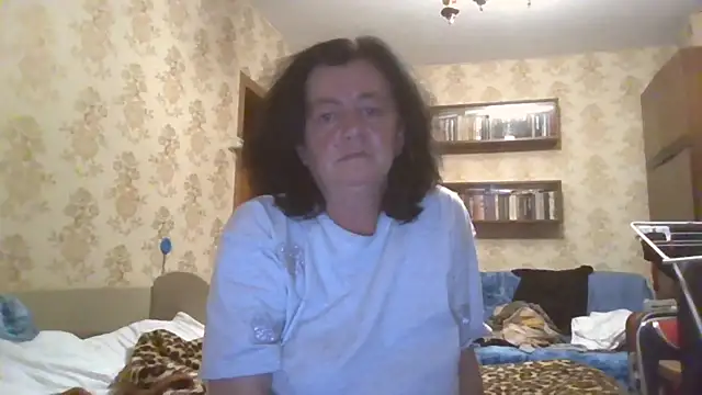 GypsiQueen2's Live Chat Room