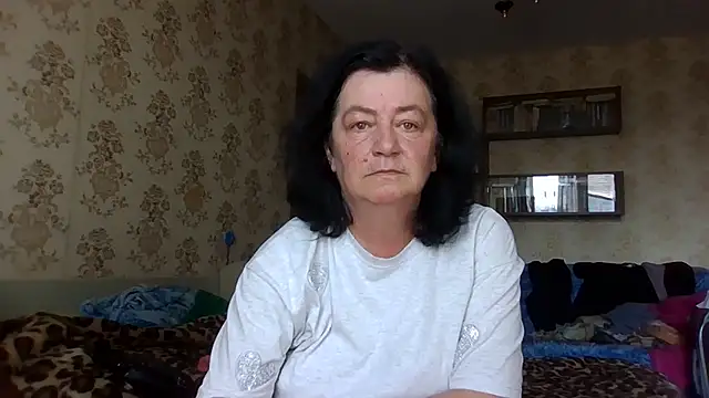 GypsiQueen2 Adlı Modelin Canlı Sohbet Odası
