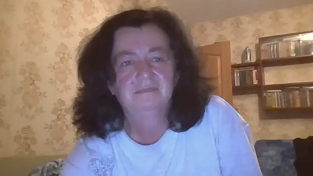 חדר צ'אט בשידור חי של GypsiQueen2