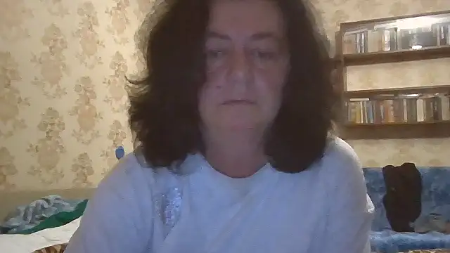 GypsiQueen2 লাইভ চ্যাট রুম