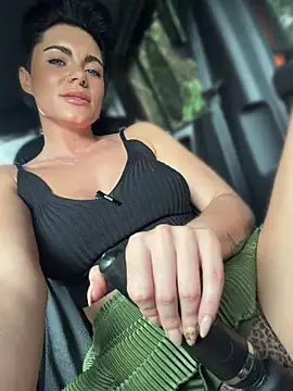 LukeLouHarvey чат на живо