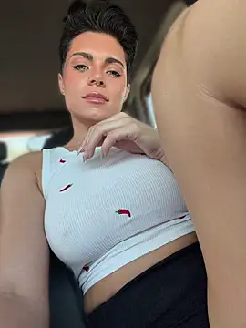 LukeLouHarvey Adlı Modelin Canlı Seks Kamerası Şovu