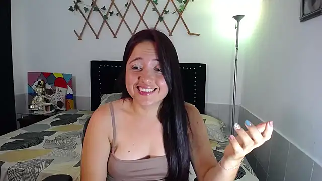 naughty_girl_4u live-chat rom