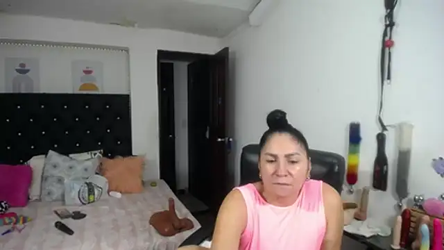 mature_bigboobs10 live-chat rom