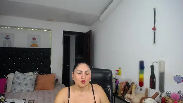 mature_bigboobs10 – Naživo chatovacia miestnosť