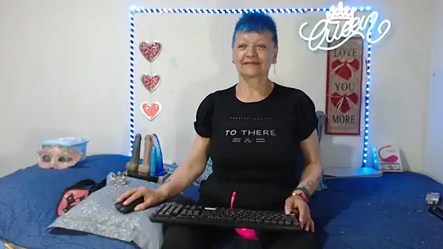 Živá chatovací místnost loquitaqueen011