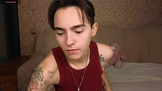 Онлайн чат Lilihere_