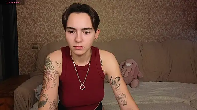 Lilihere_: онлайн-чат