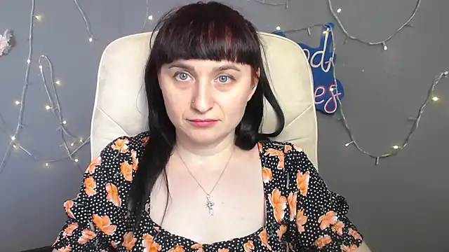 NinaFlawlees Live Chatraum