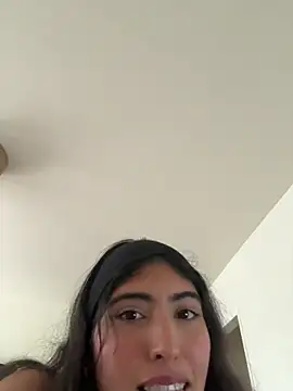 Gaby_zahir_n Live chat-huone