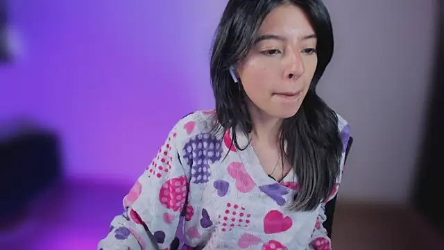 חדר צ'אט בשידור חי של NanakoDollx