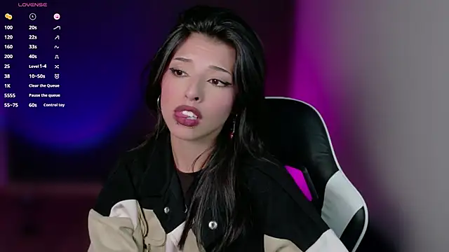NanakoDollx Cameră chat live