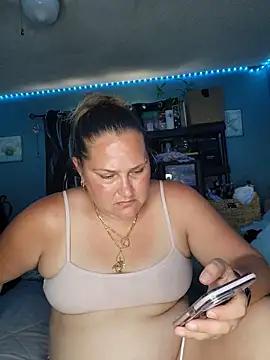 SexyNikki6969 Adlı Modelin Canlı Sohbet Odası