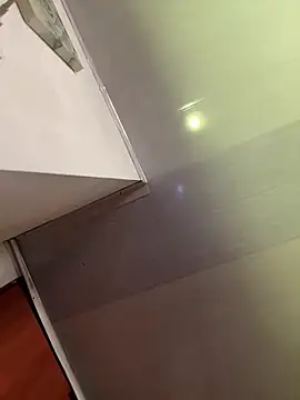 saaalome_1 Adlı Modelin Canlı Sohbet Odası