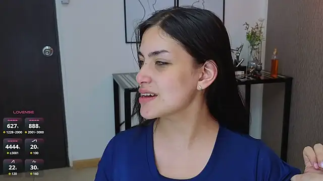 Alegna_Moon_ Adlı Modelin Canlı Sohbet Odası