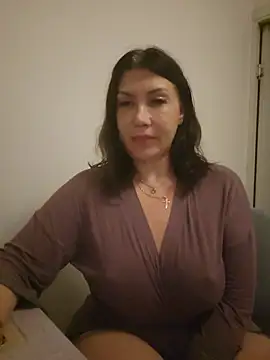 ROXOLANAA_SEXY's Live Chat Room