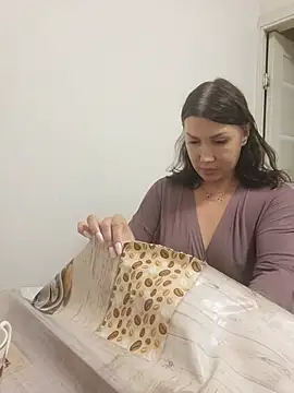 ROXOLANAA_SEXY's Live Chat Room