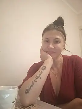 Sala de chat ao vivo de ROXOLANAA_SEXY