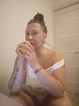 ROXOLANAA_SEXY – live chatrum
