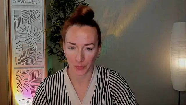 RebeccaMartinez Live Chatraum