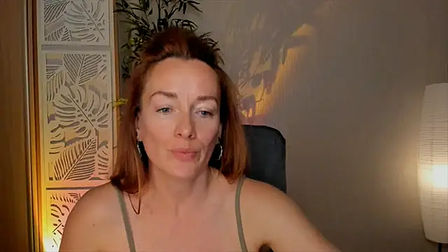 RebeccaMartinez: δωμάτιο απευθείας συνομιλίας
