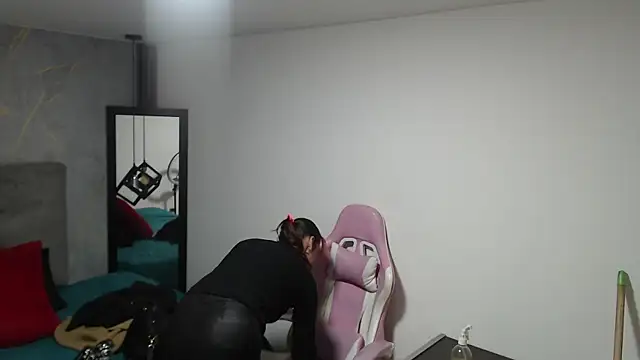 JessiDovee's Live Chat Room