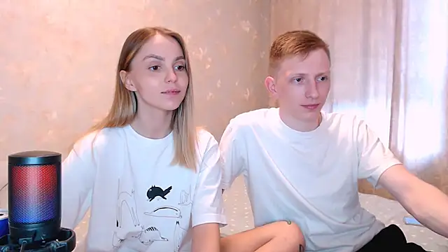 juliaanddima Live Sex Cam-Show
