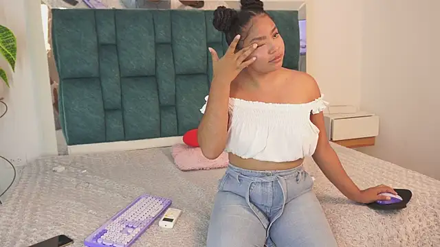 Anais_aradia Live Chatrum
