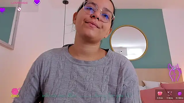 Pokój czatu na żywo – lucy_blue28