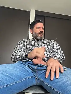 Chat ao vivo de Hairy_Dad86