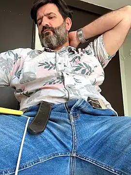 Hairy_Dad86 чат на живо