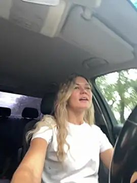 Chat soba uživo modela _Lisa_